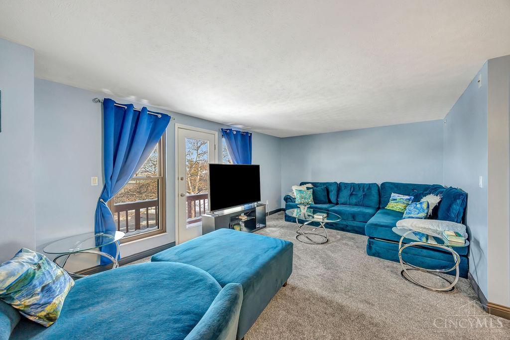 104 Fox Hollow Court