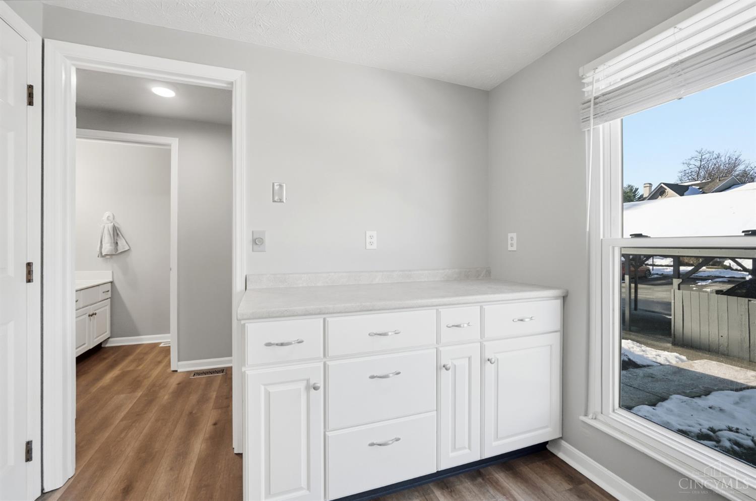 1012 Stratford Court