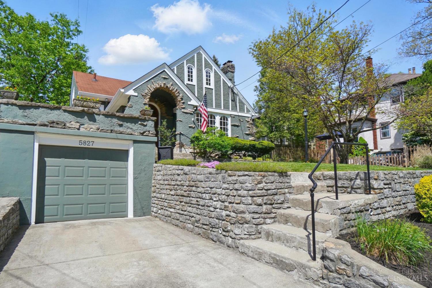 5827 Lester Road