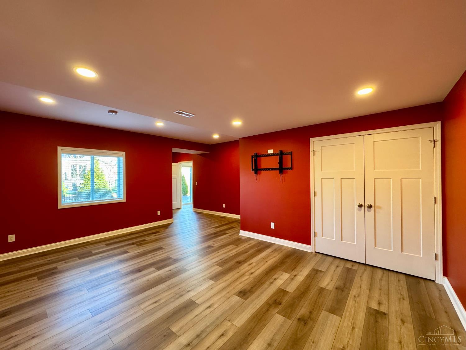 5819 Laurel Run Drive