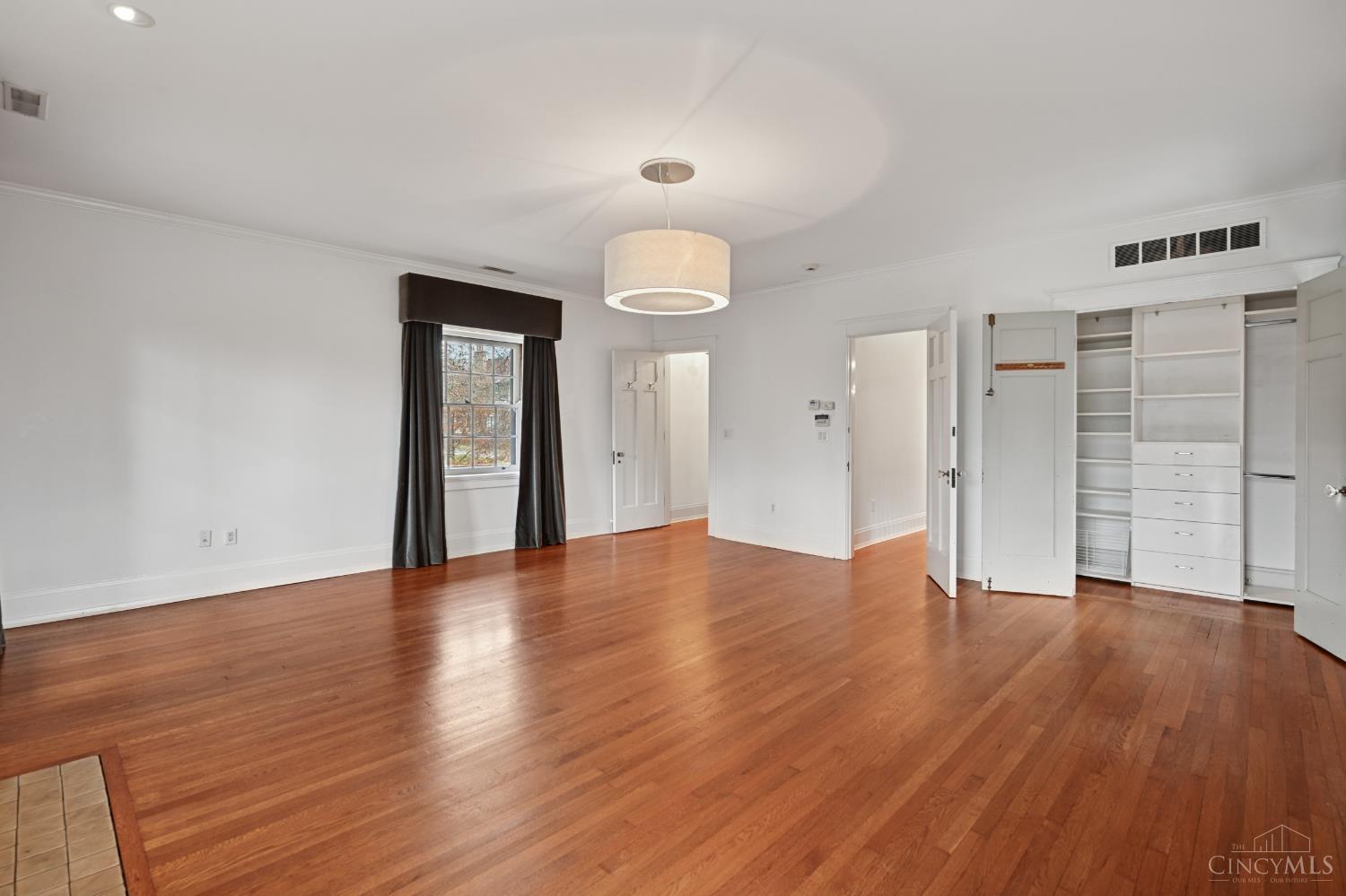 4061 Beechwood Avenue