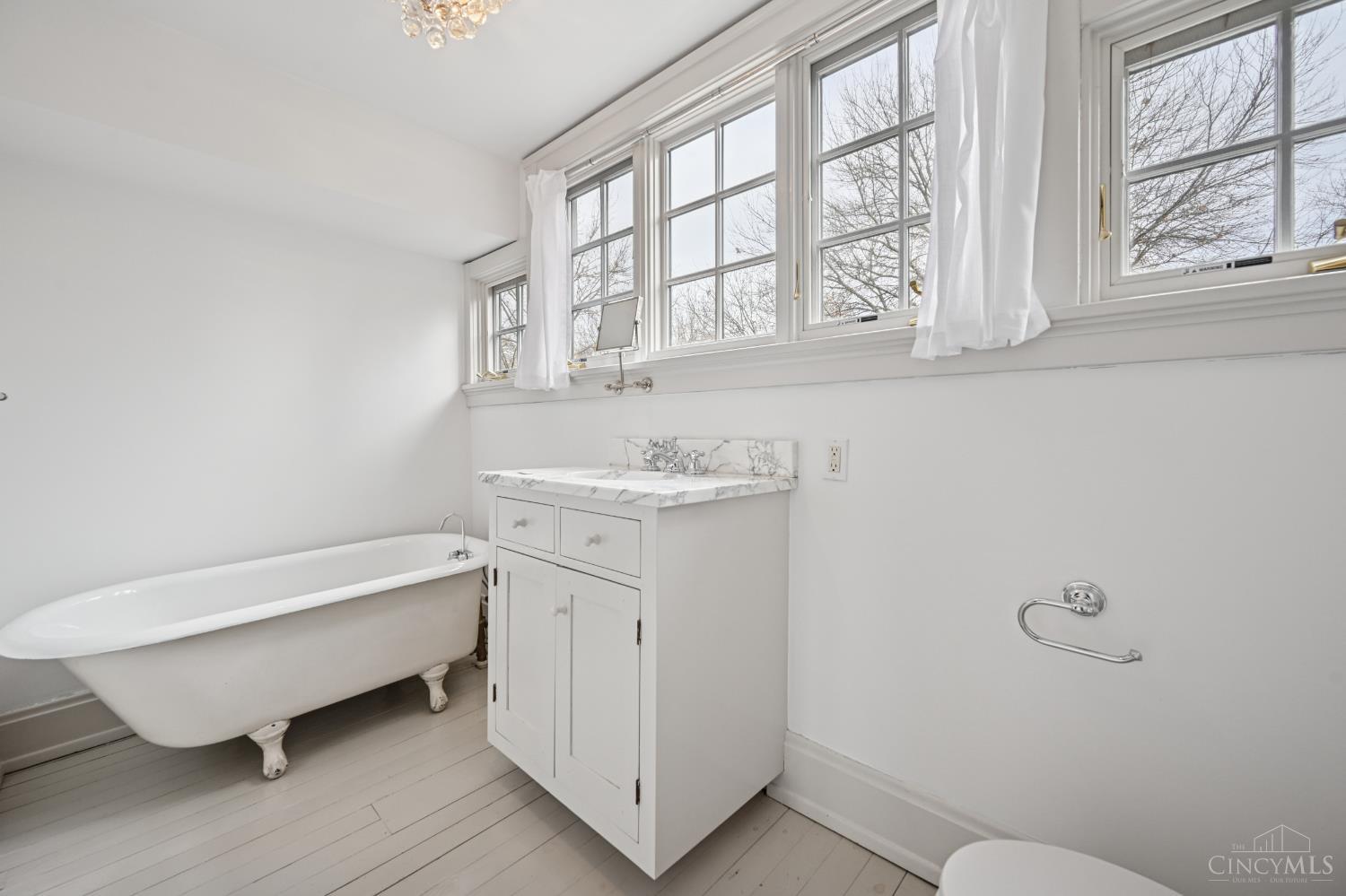 4061 Beechwood Avenue