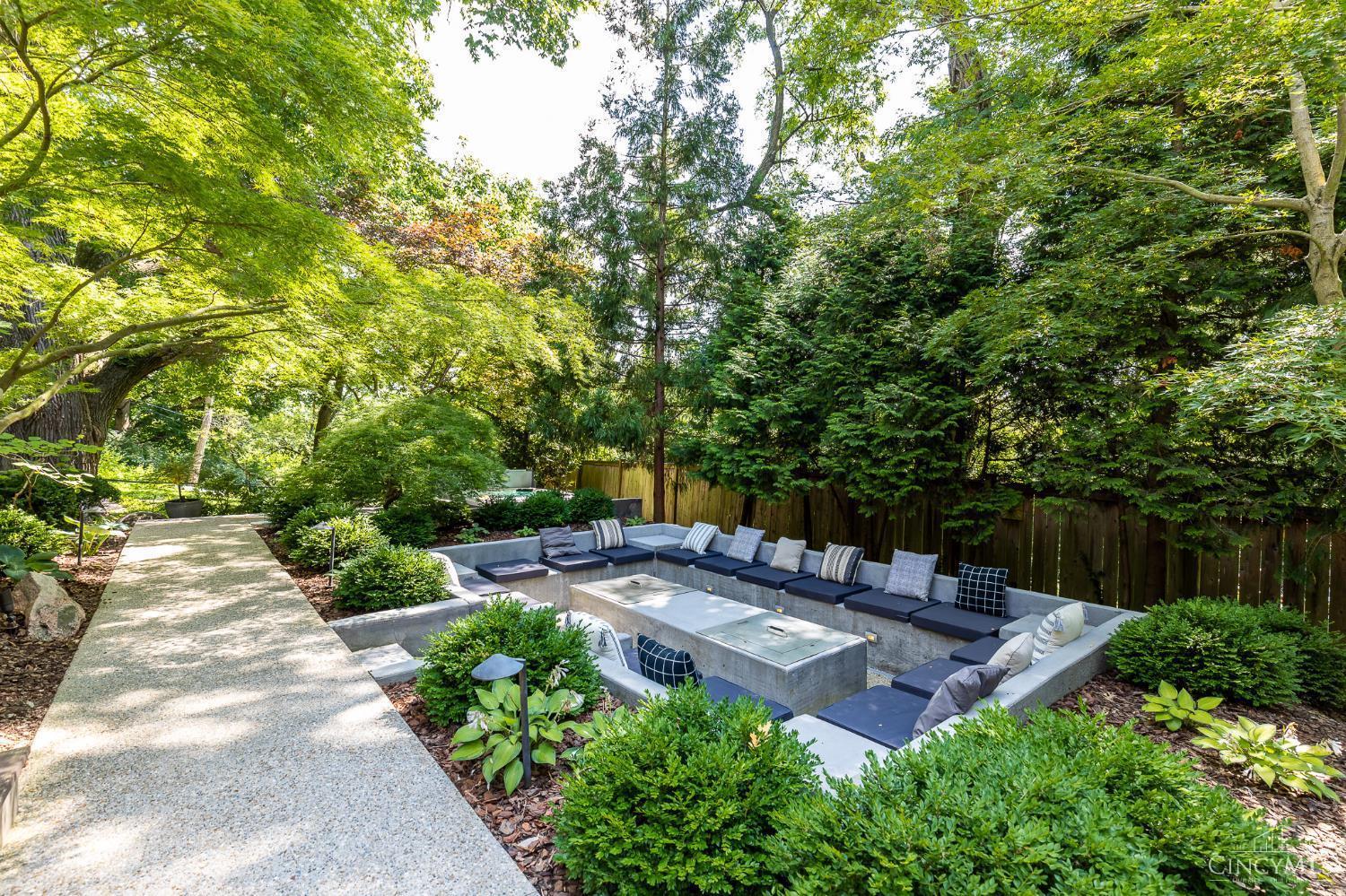 4061 Beechwood Avenue