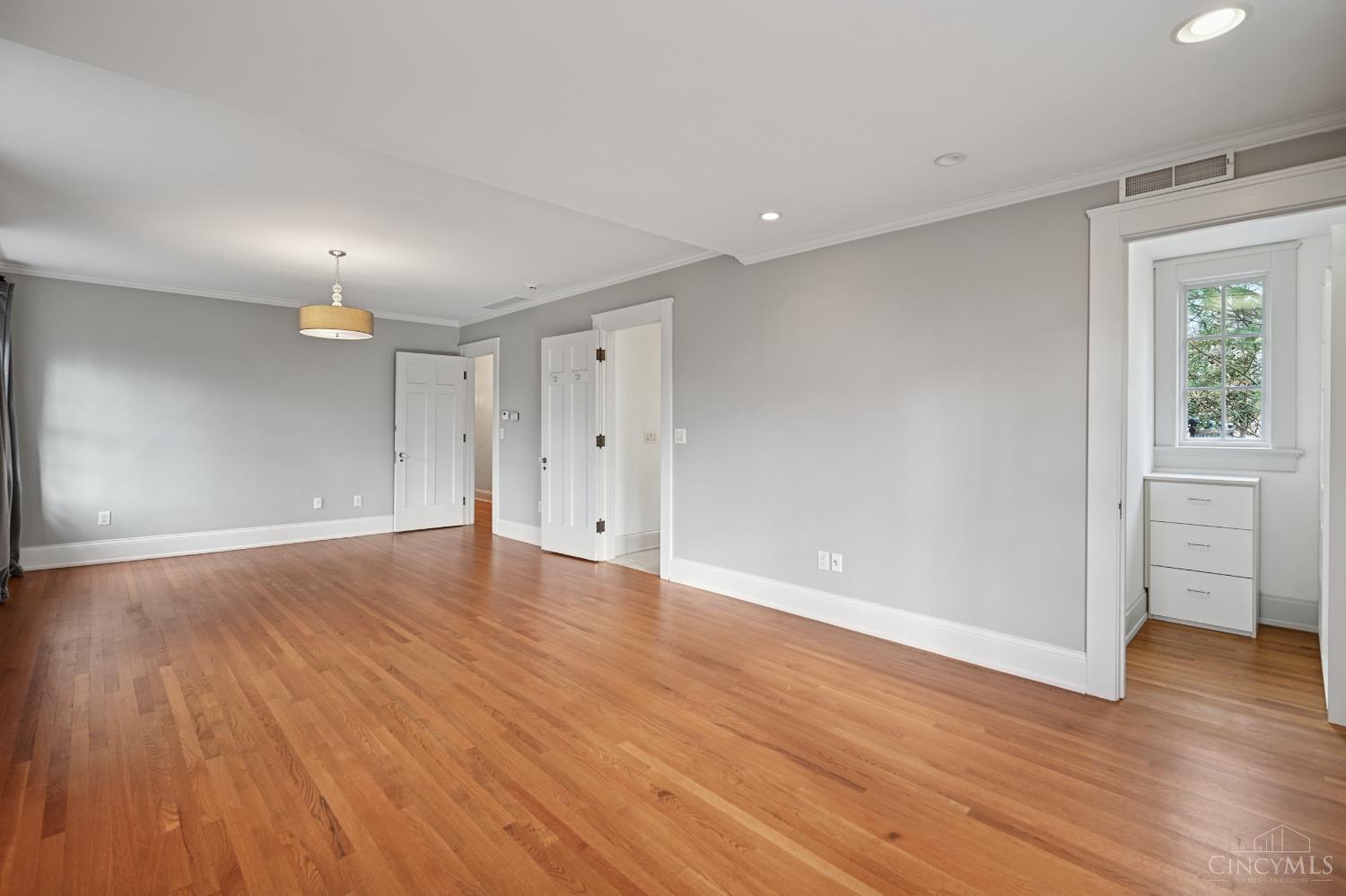 4061 Beechwood Avenue