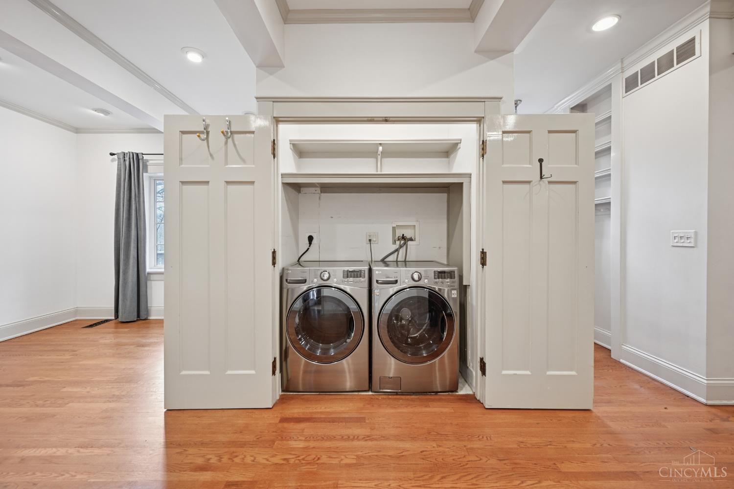 4061 Beechwood Avenue