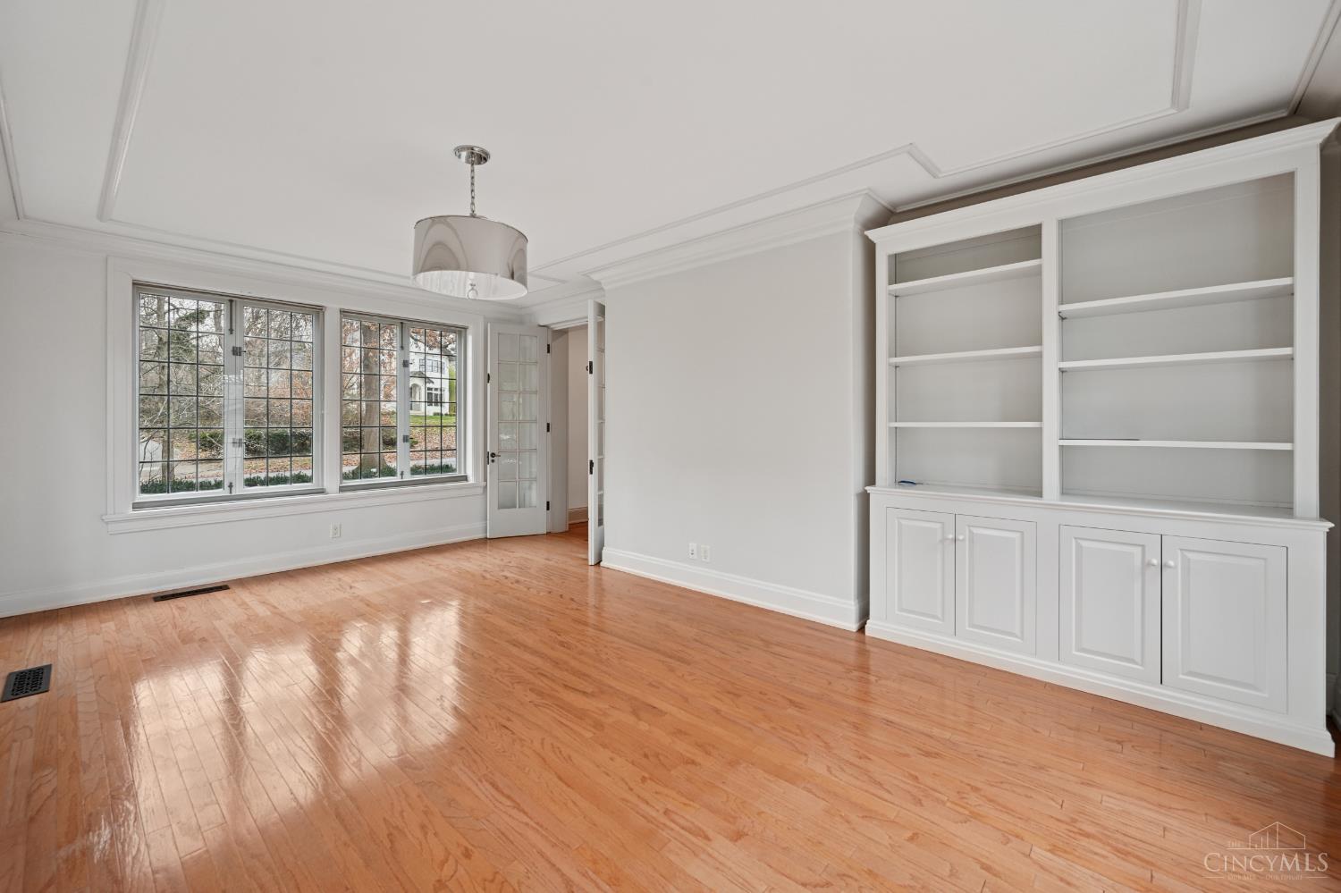 4061 Beechwood Avenue