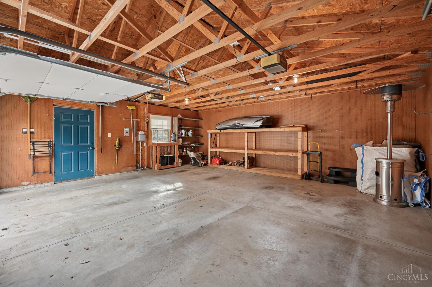 4061 Beechwood Avenue