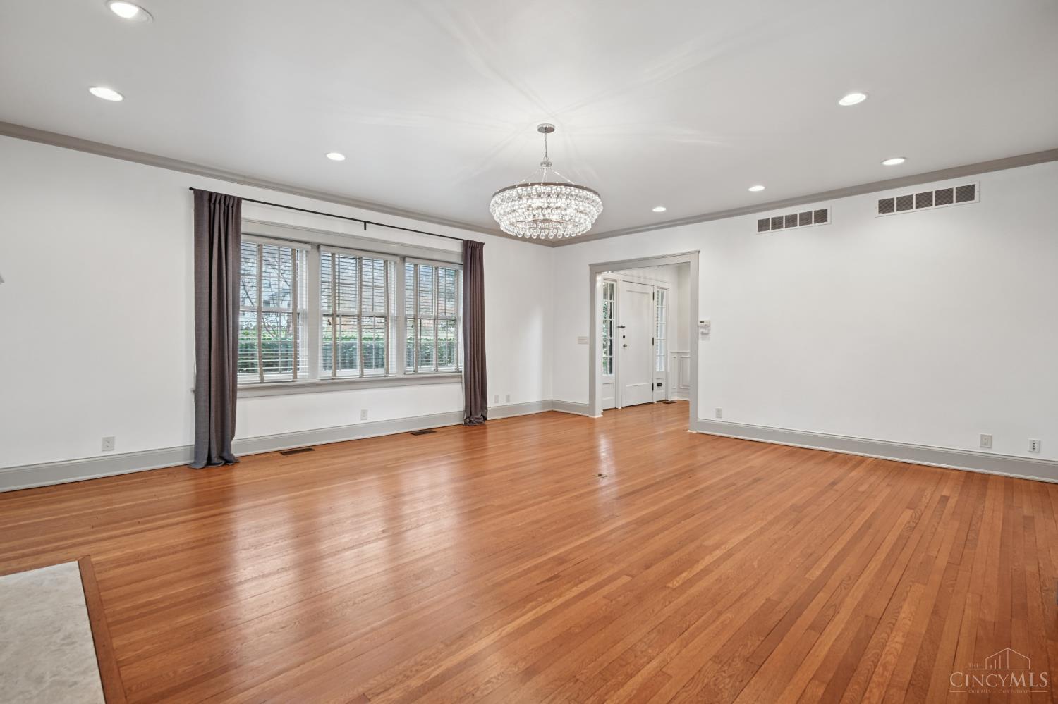 4061 Beechwood Avenue