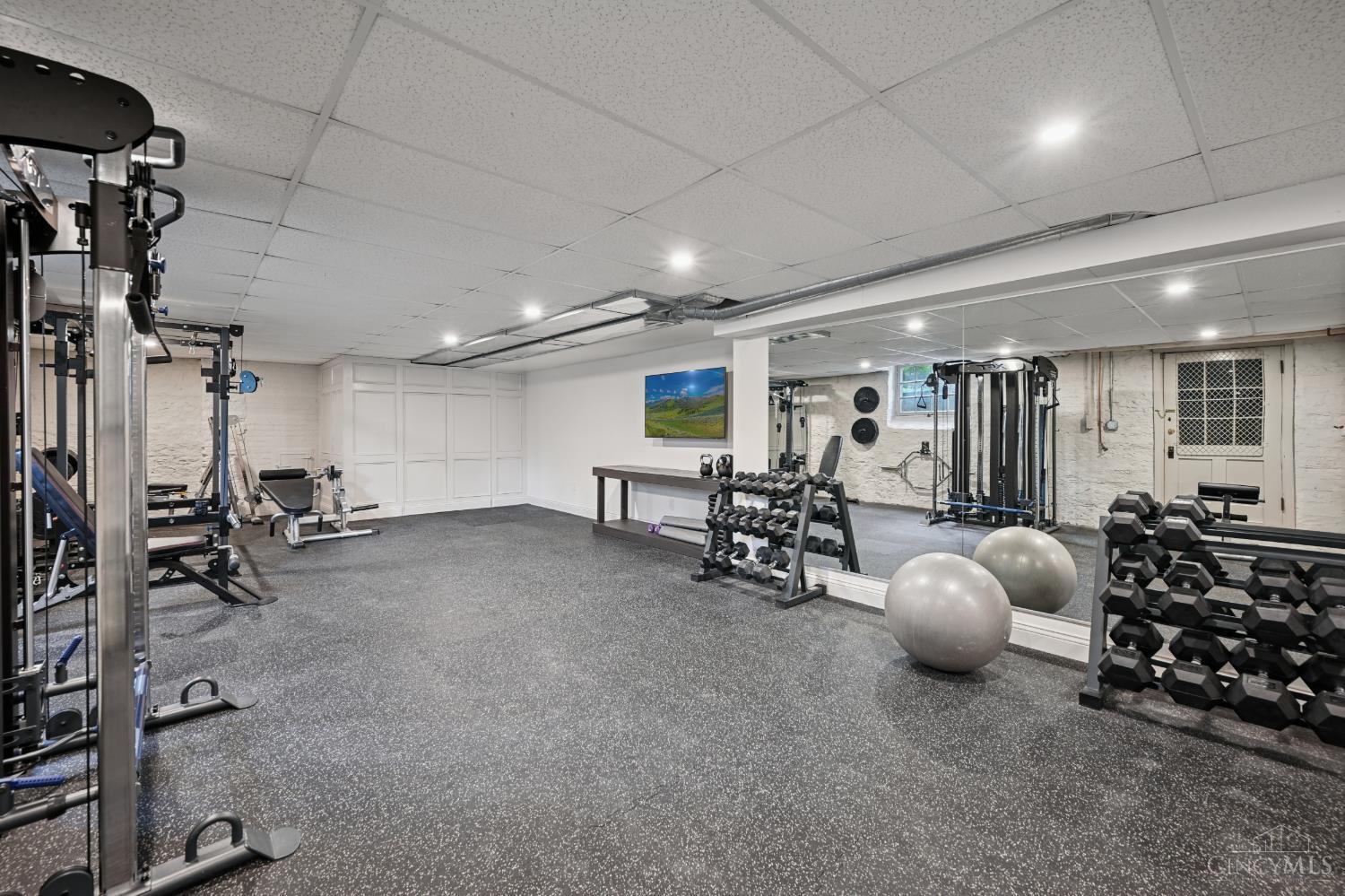 4061 Beechwood Avenue