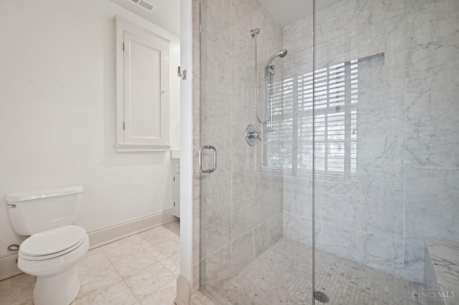 4061 Beechwood Avenue