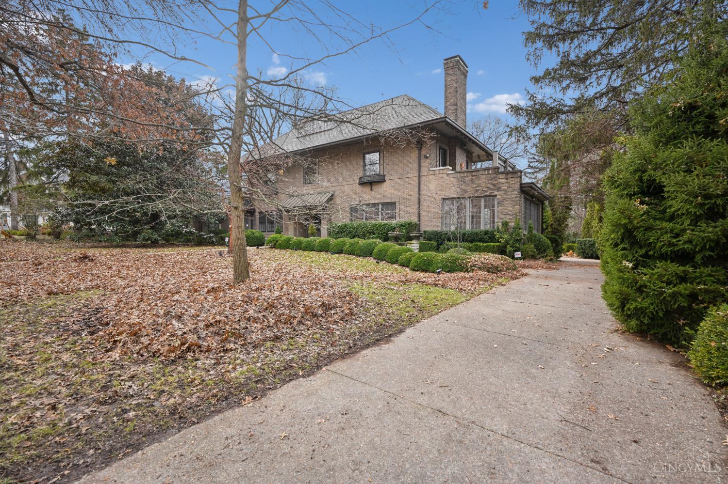 4061 Beechwood Avenue