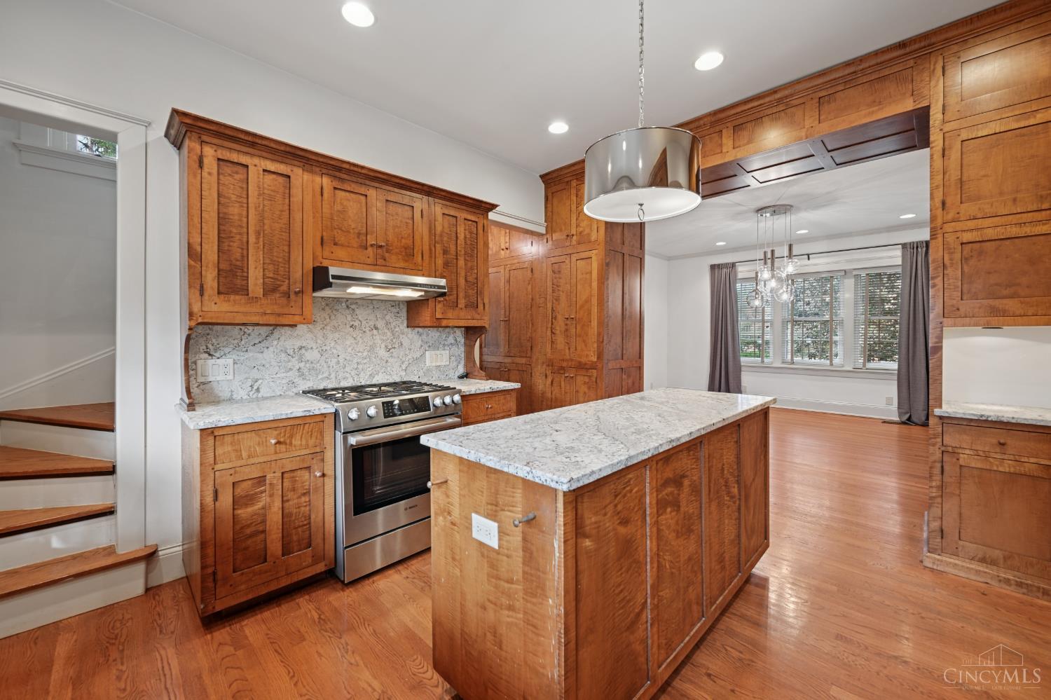 4061 Beechwood Avenue