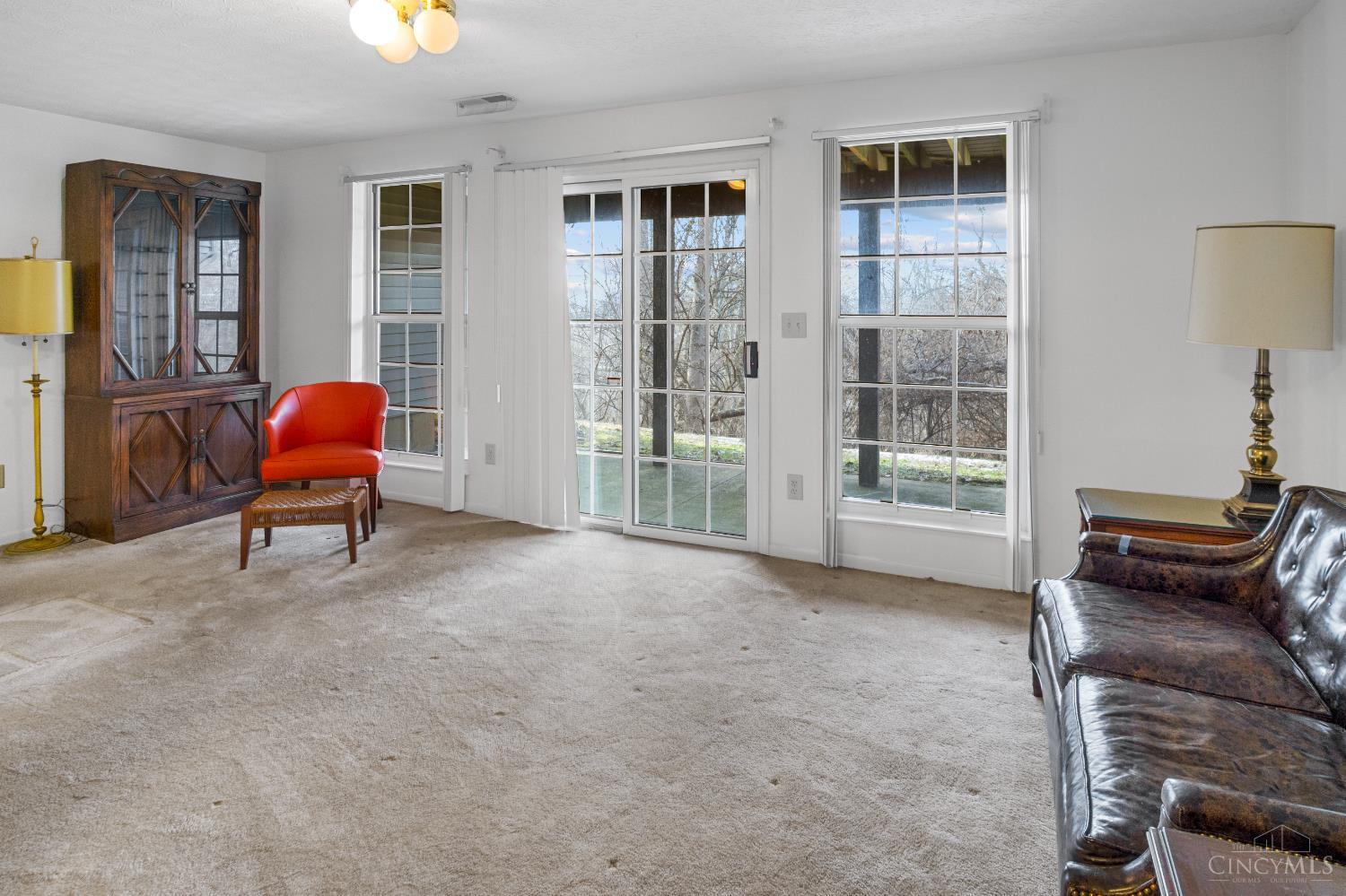 1736 Emerald Glade Lane