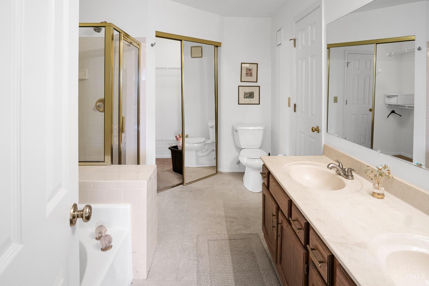 1736 Emerald Glade Lane