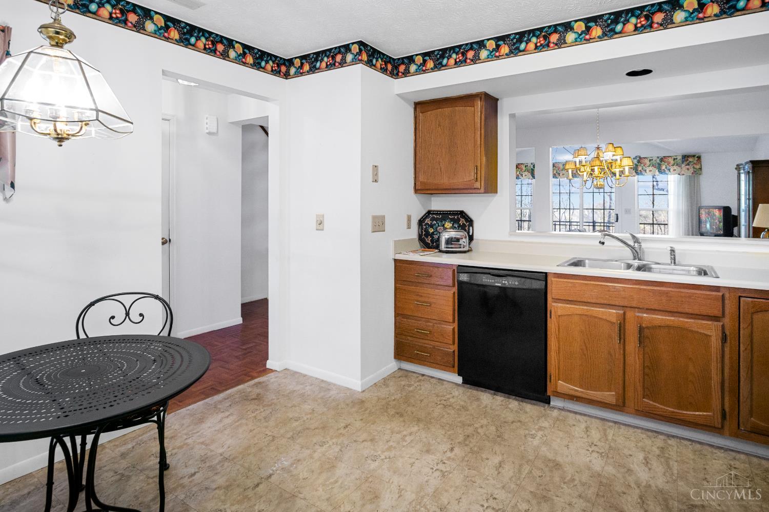 1736 Emerald Glade Lane