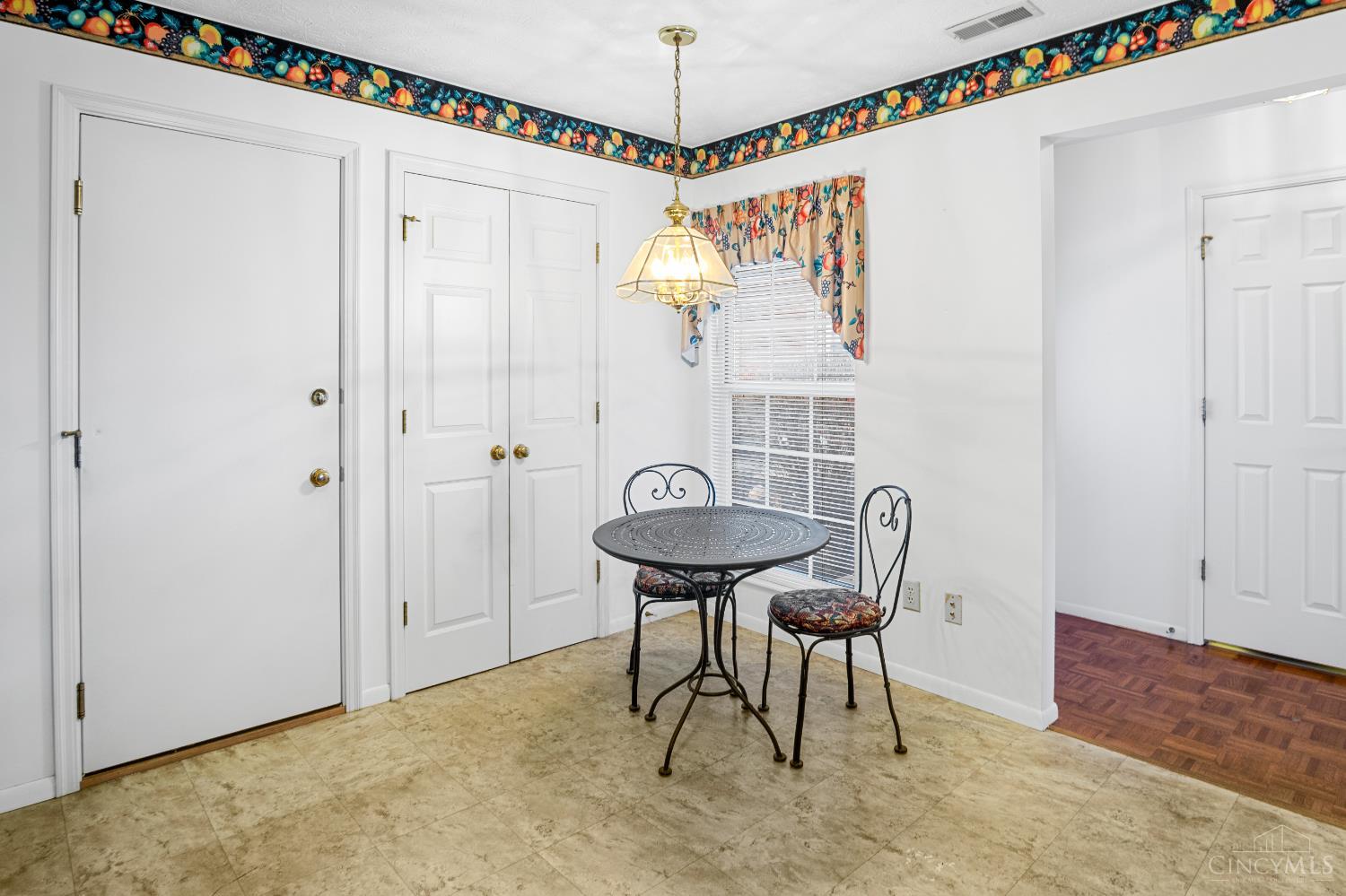 1736 Emerald Glade Lane