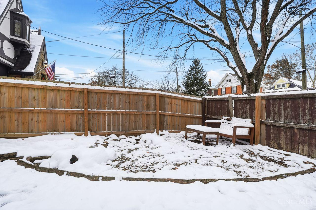 3935 Eileen Drive