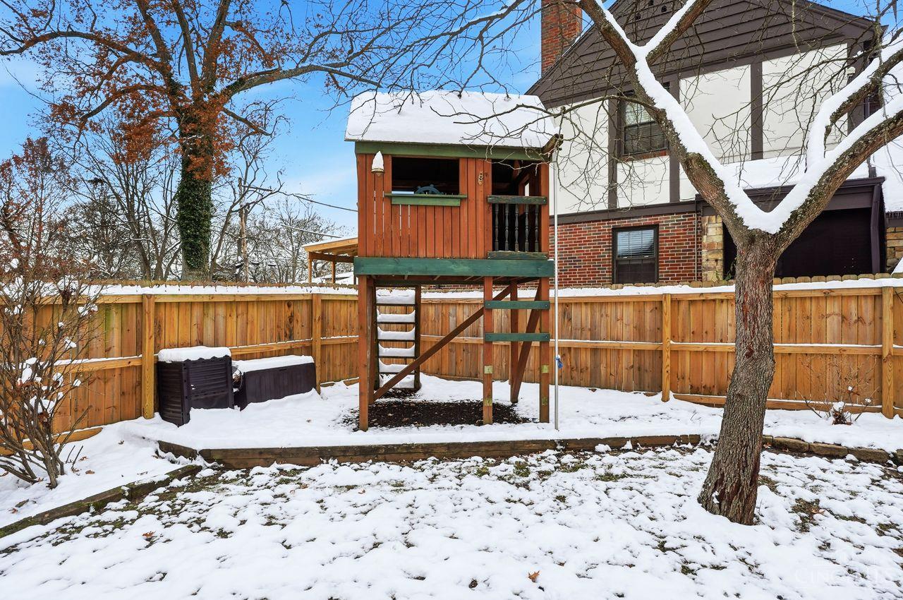 3935 Eileen Drive