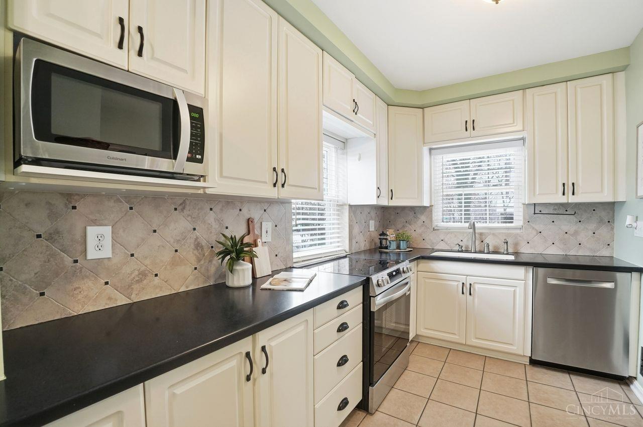 3935 Eileen Drive