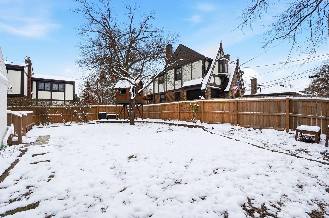 3935 Eileen Drive