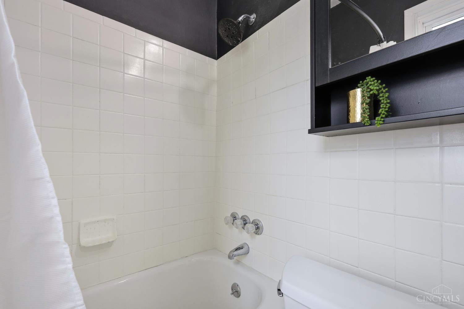 3814 Mt Vernon Avenue