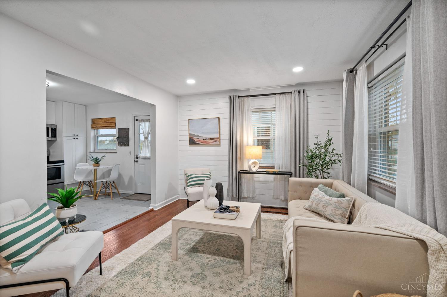 7252 Osceola Drive
