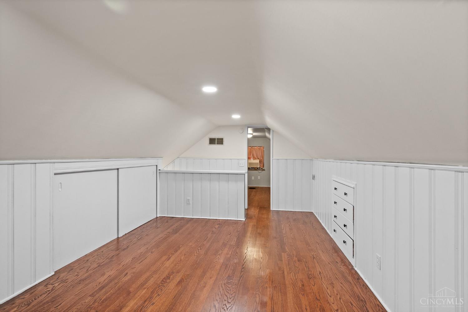 7252 Osceola Drive