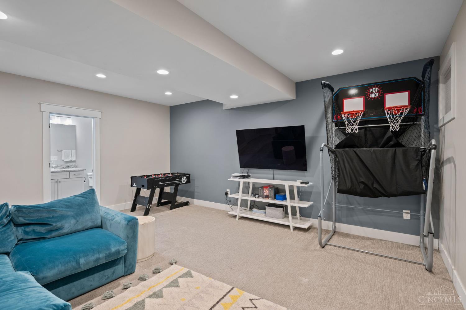 3443 Ault View Avenue