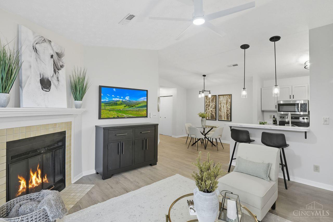 1544 W Galbraith Road 211