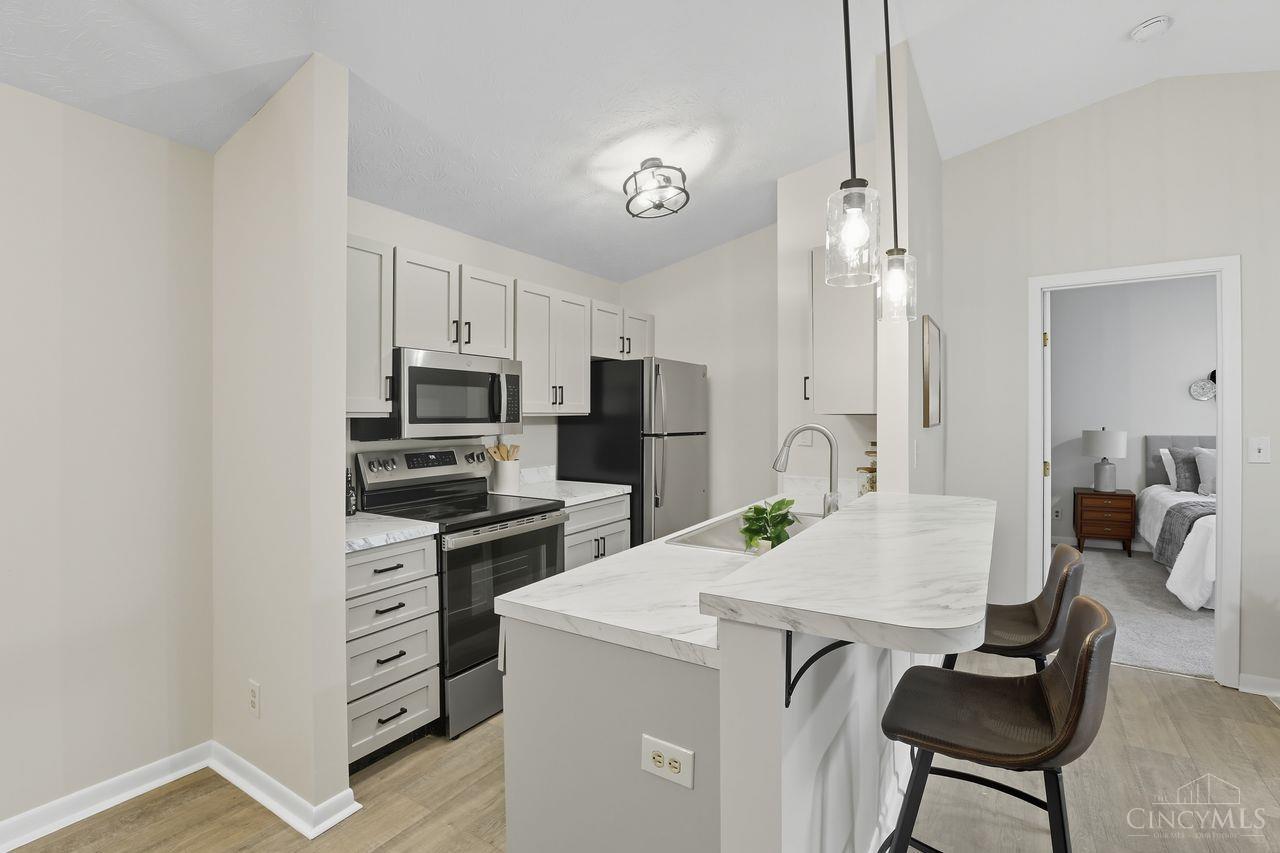 1544 W Galbraith Road 211