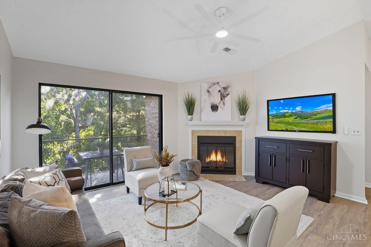 1544 W Galbraith Road 211