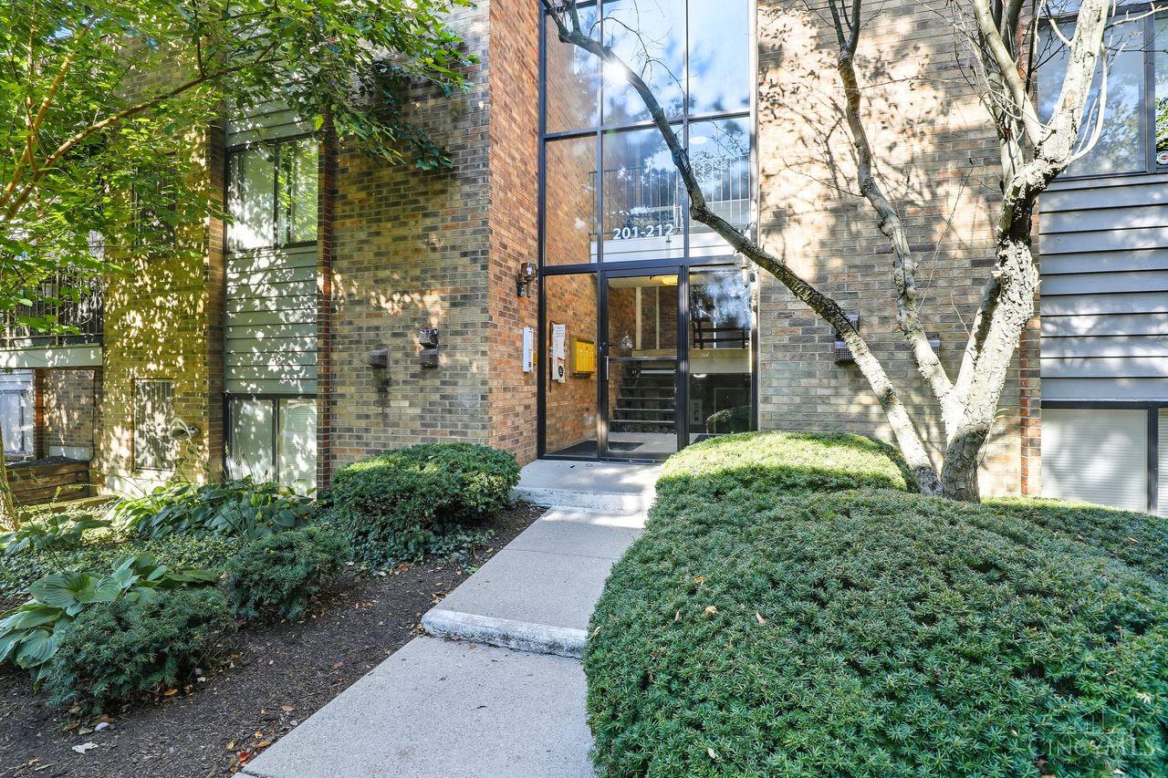 1544 W Galbraith Road 211