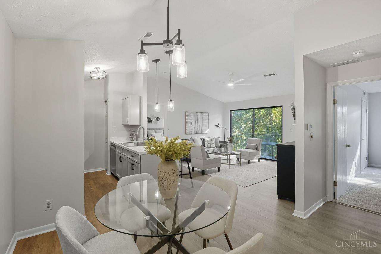 1544 W Galbraith Road 211