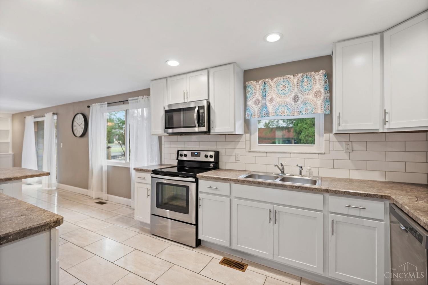 170 Lodewood Drive