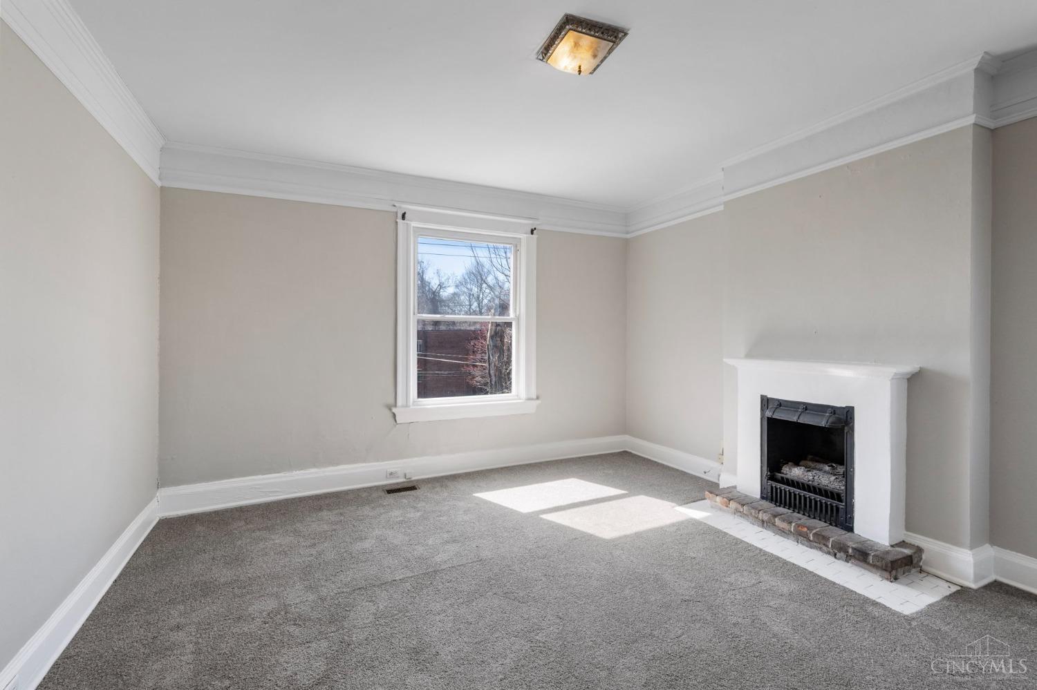 3280 Jefferson Avenue