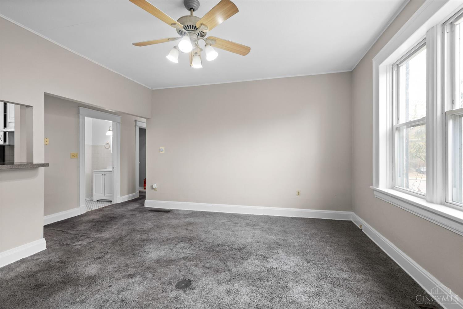 3280 Jefferson Avenue