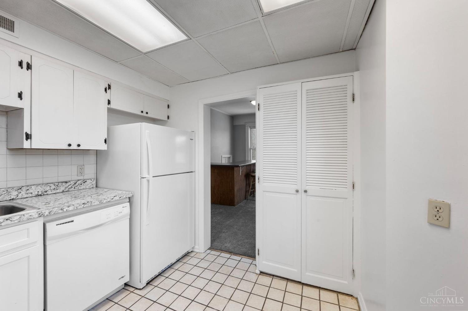 3280 Jefferson Avenue