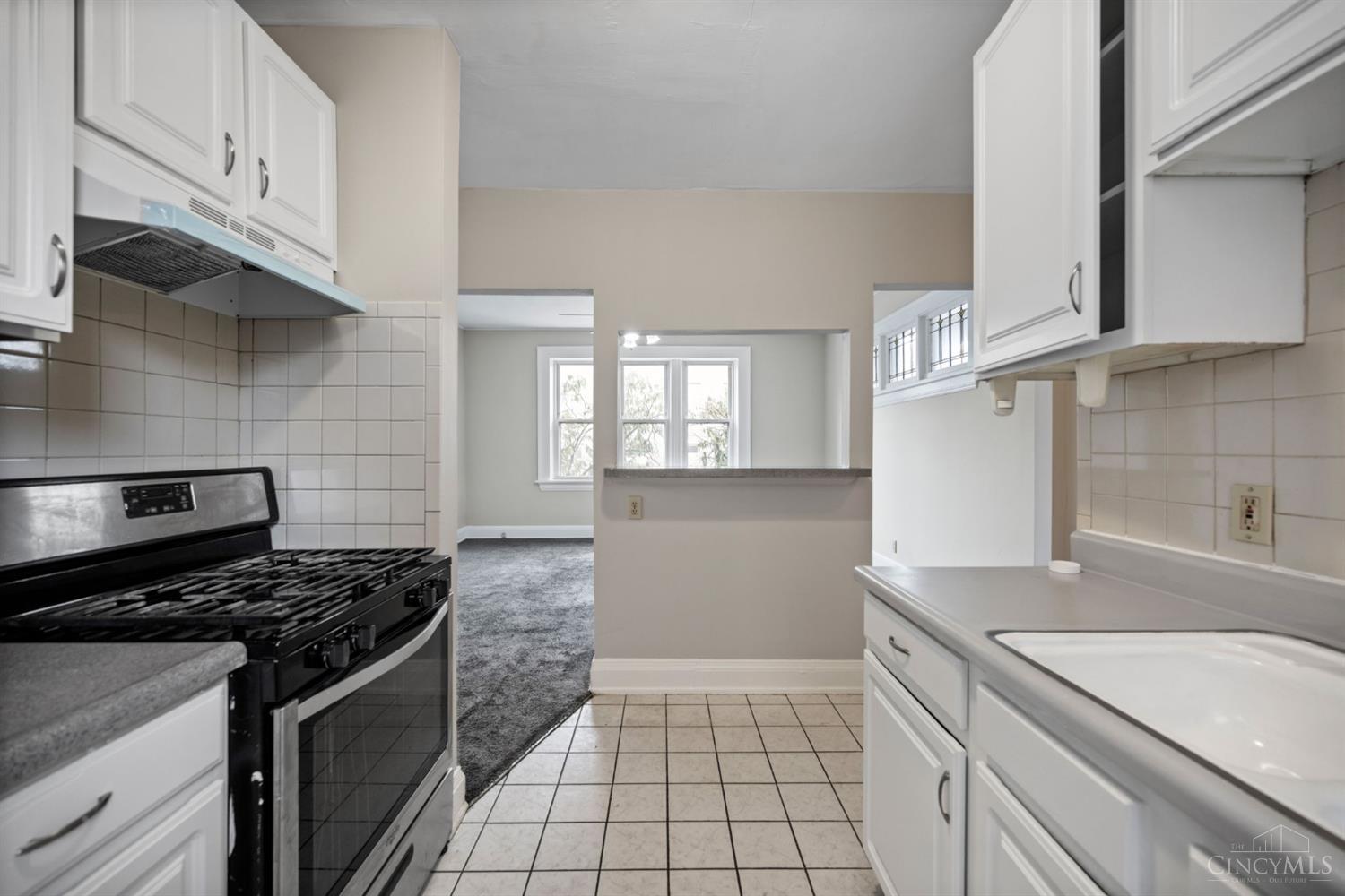 3280 Jefferson Avenue