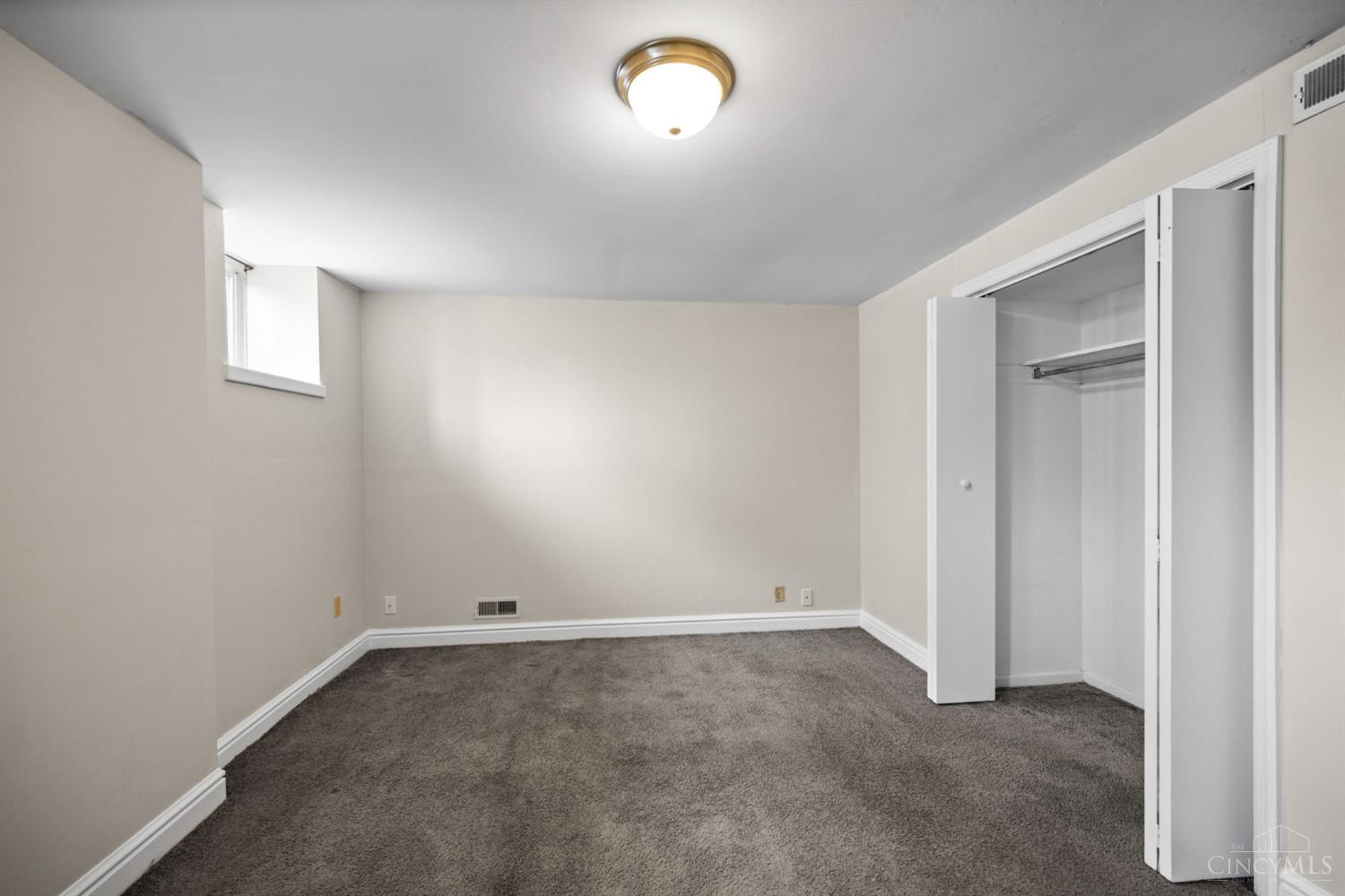 3280 Jefferson Avenue