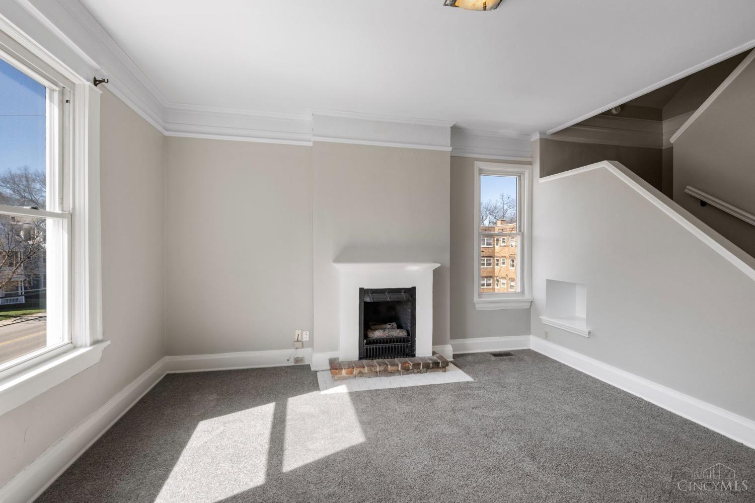 3280 Jefferson Avenue