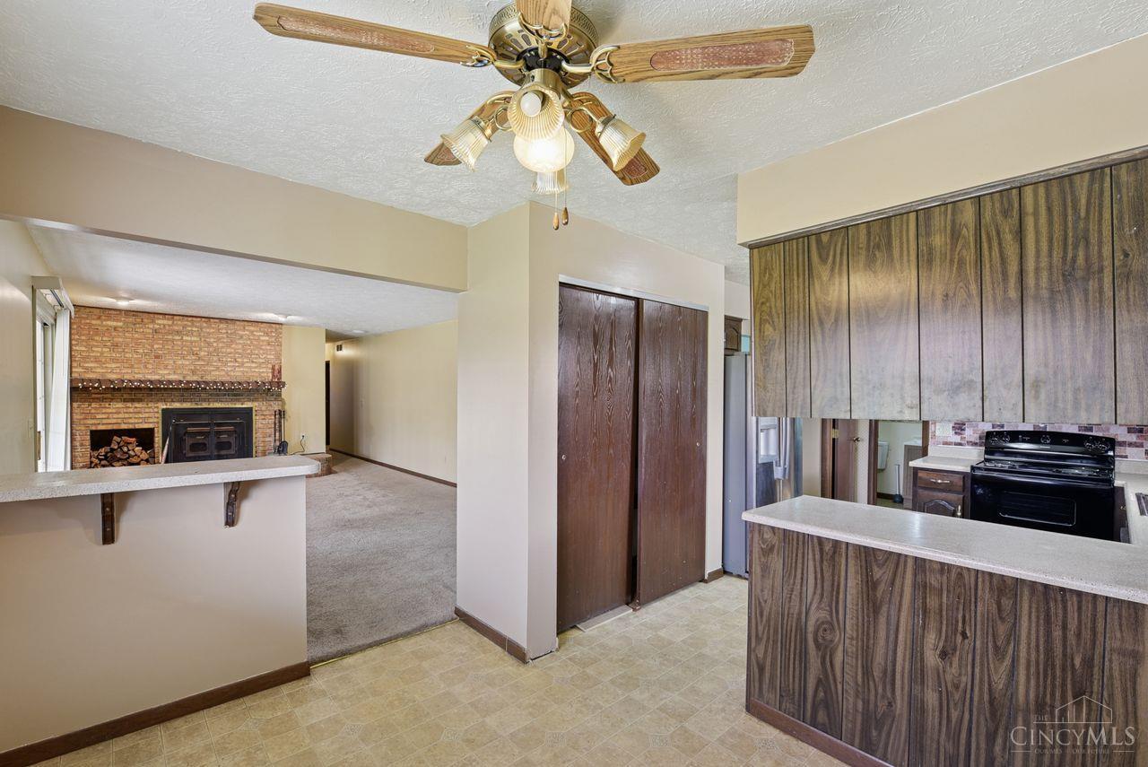 1600 Woodhall Court