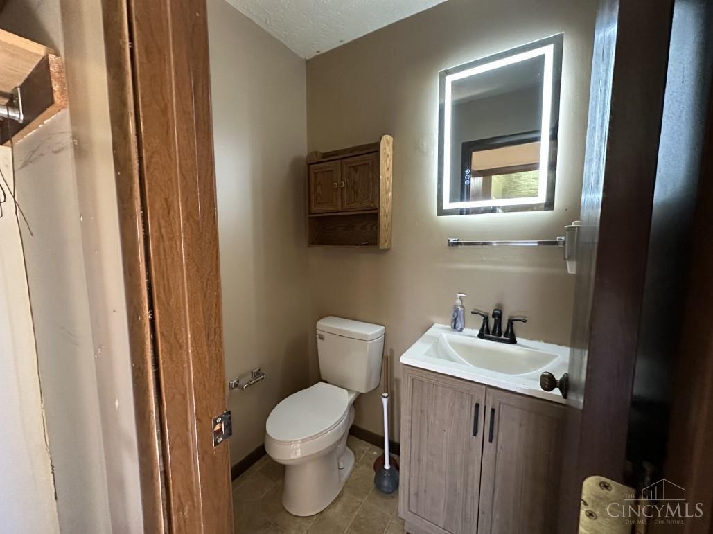 1600 Woodhall Court