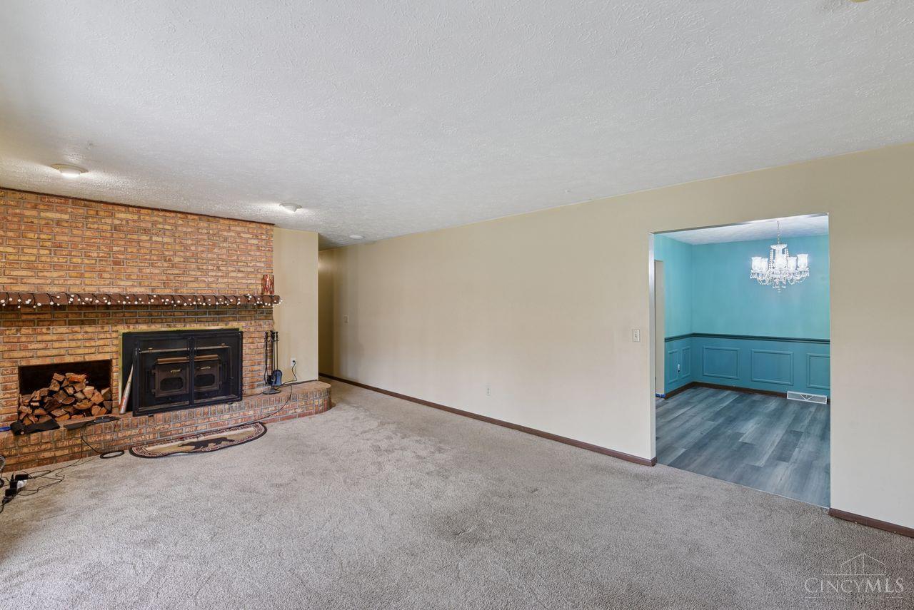 1600 Woodhall Court