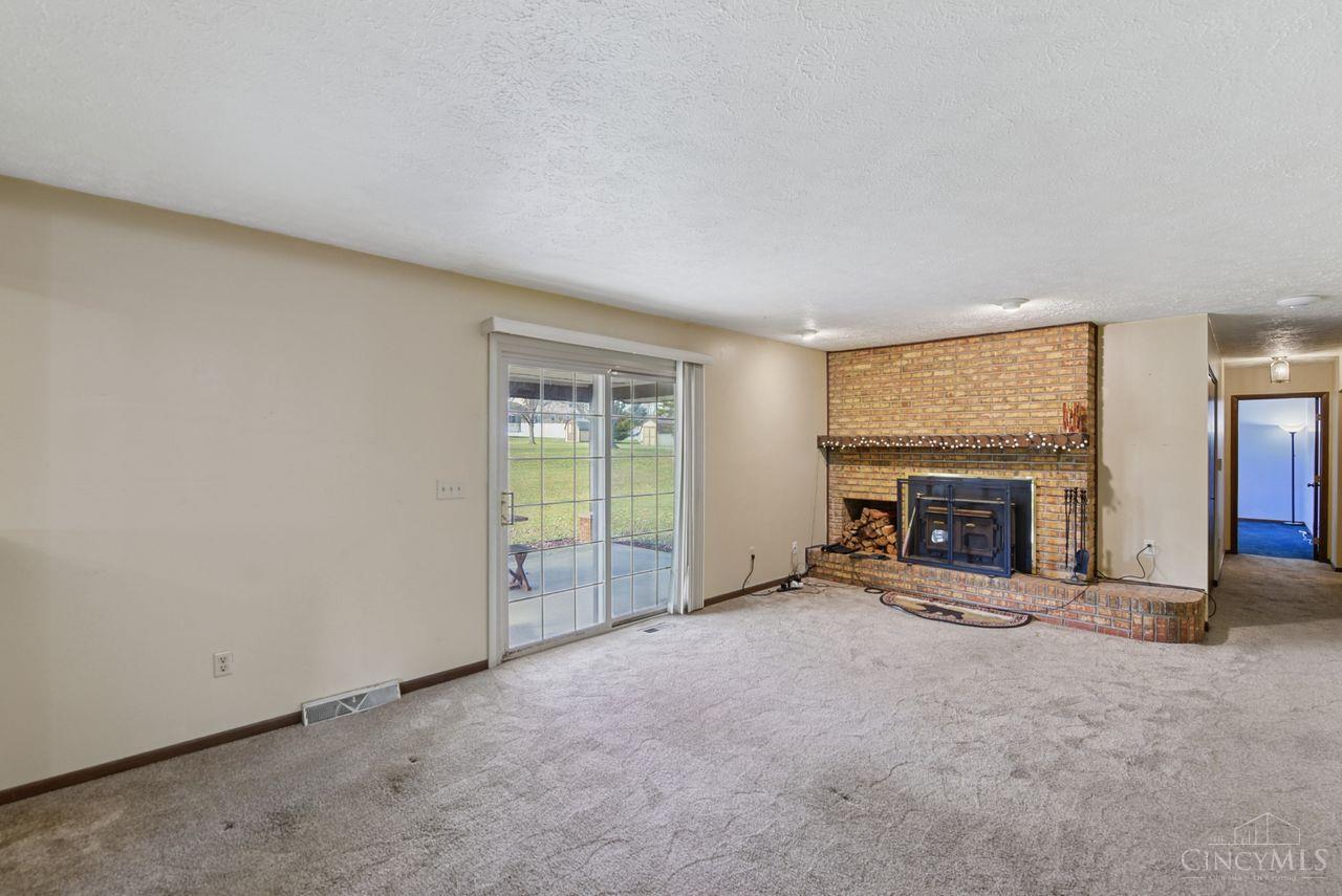 1600 Woodhall Court