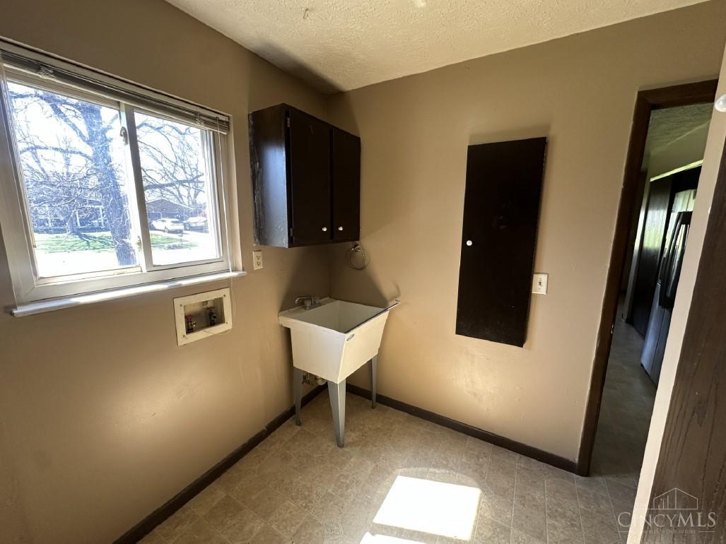 1600 Woodhall Court