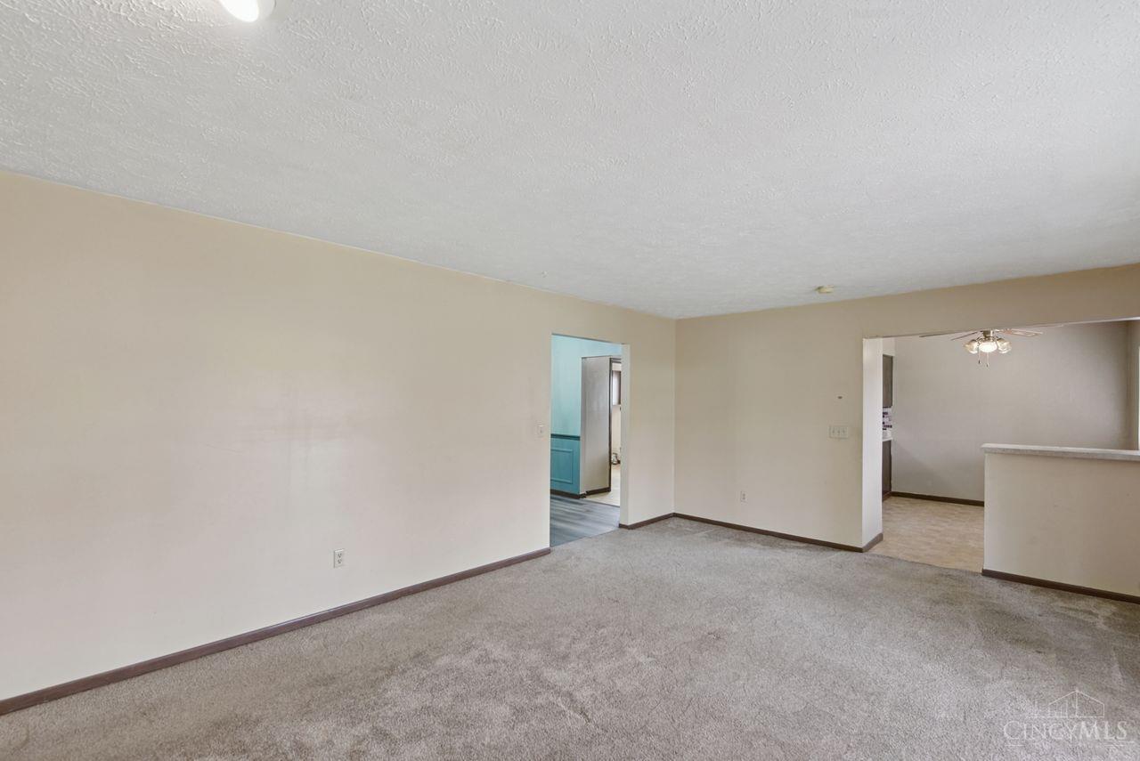 1600 Woodhall Court