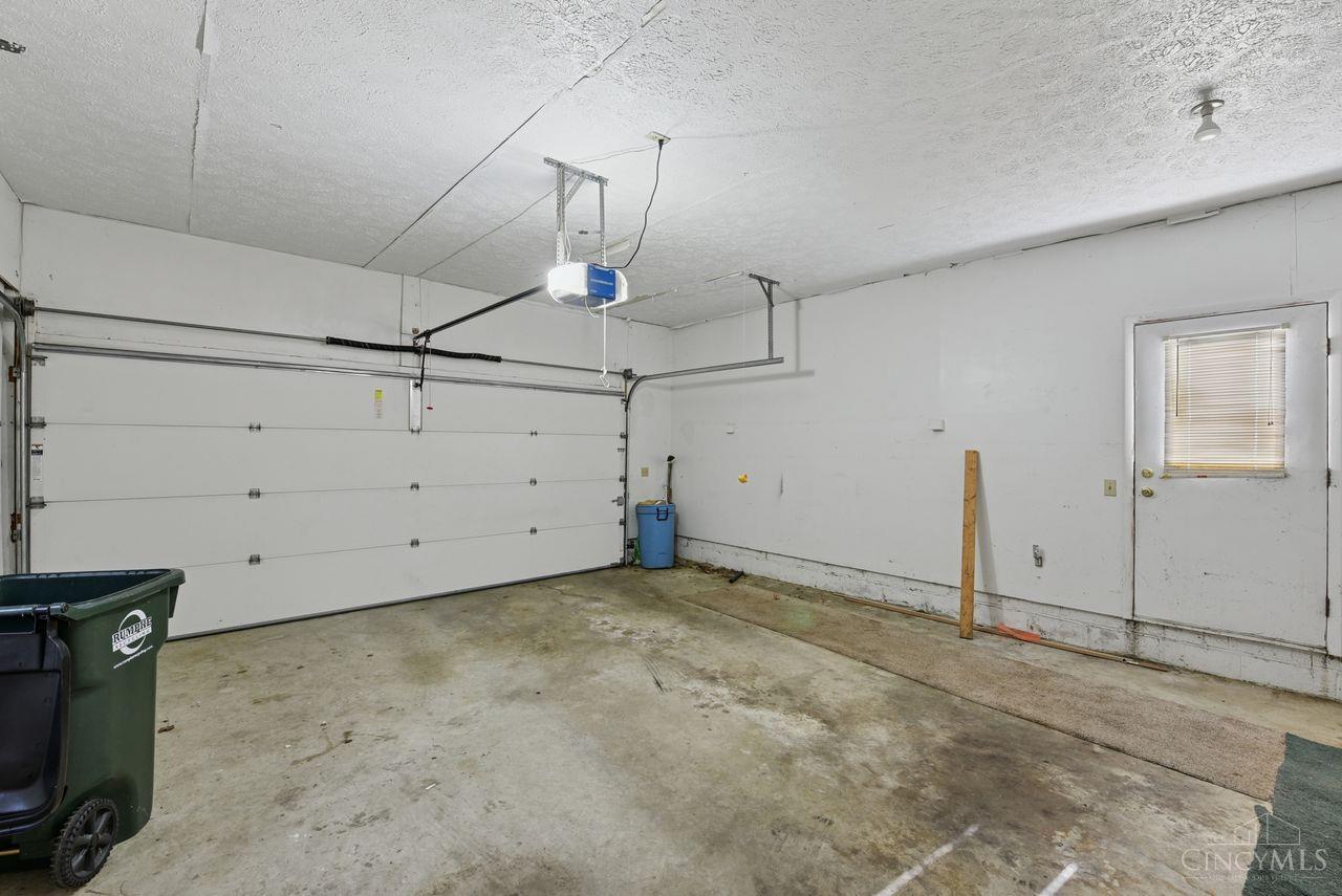 1600 Woodhall Court