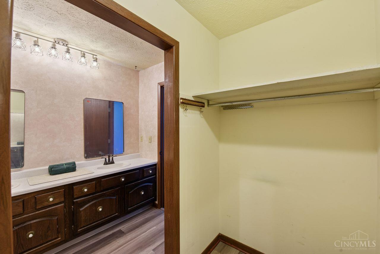 1600 Woodhall Court
