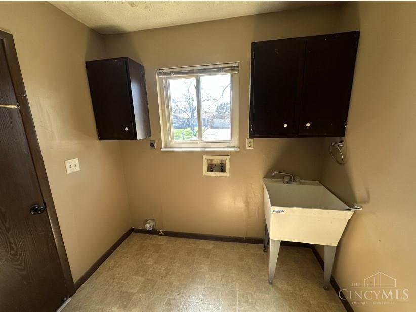 1600 Woodhall Court