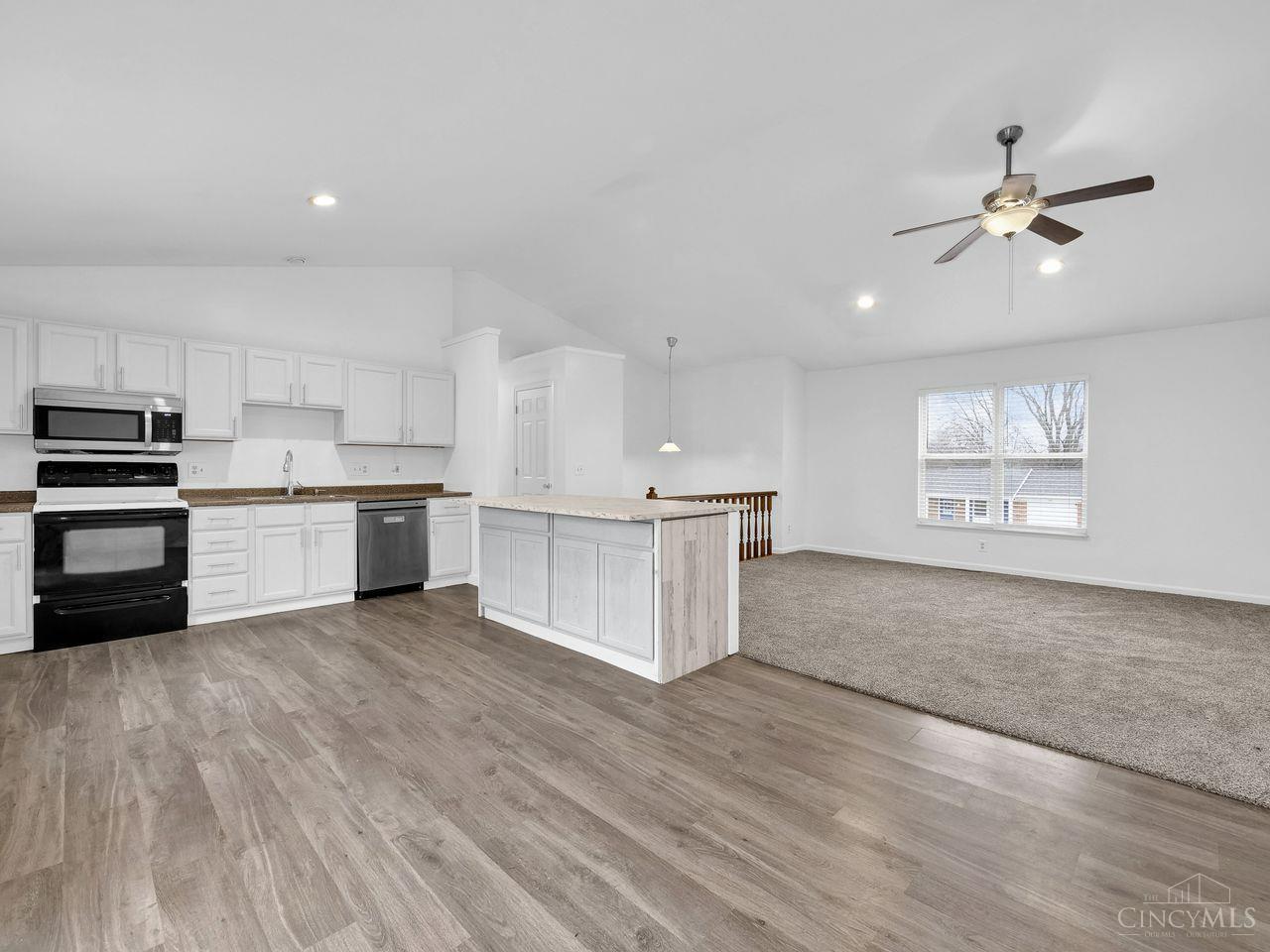 685 Mockingbird Lane